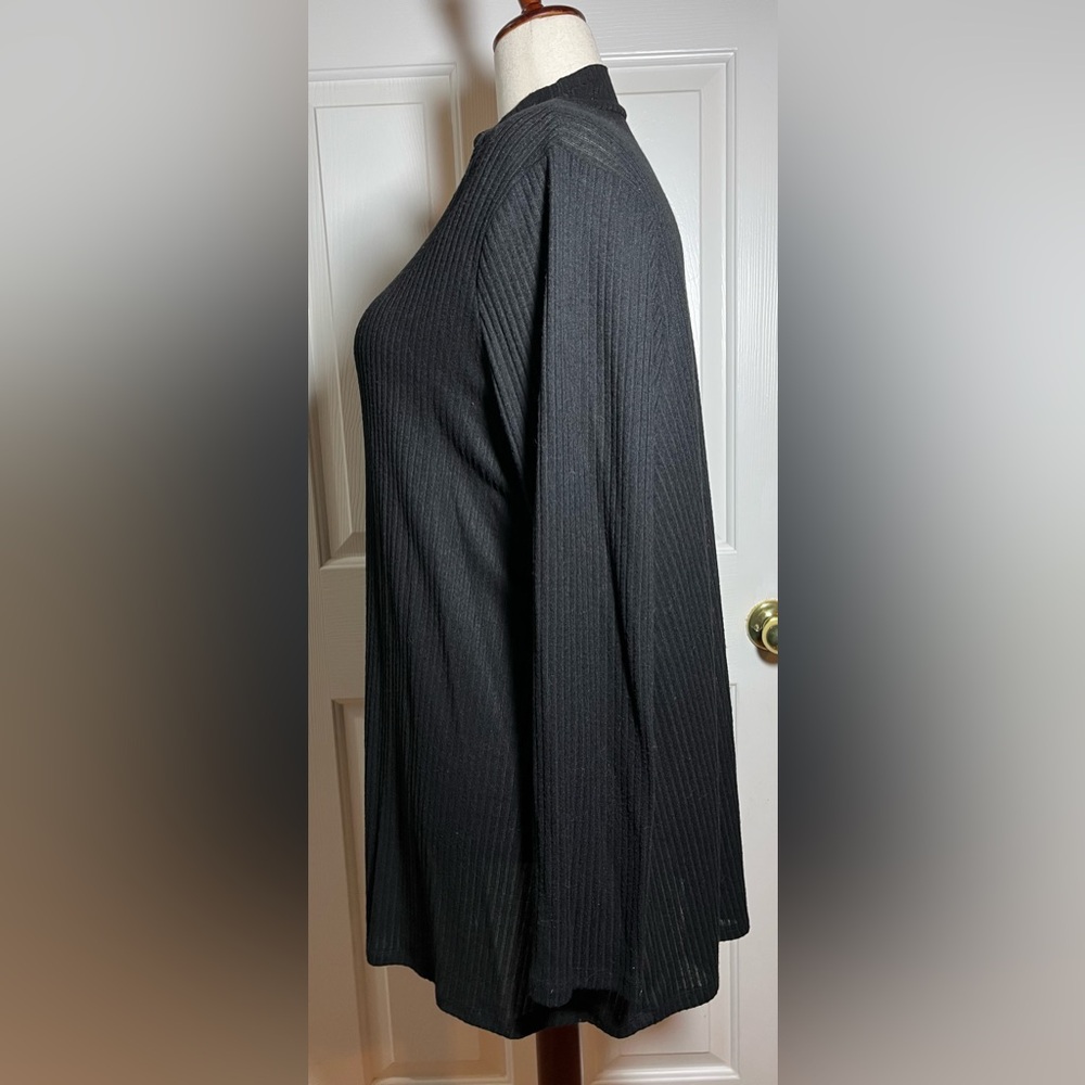 Lane Bryant Black Ribbed Long Sleeve Women’s Swing Top - Picture 4 of 7